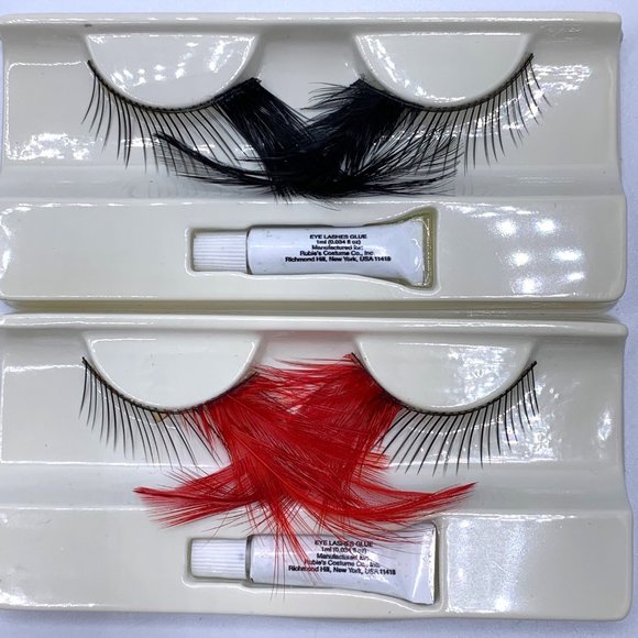Secret Wishes Makeup Secret Wishes Colored Feathered Eyelashes